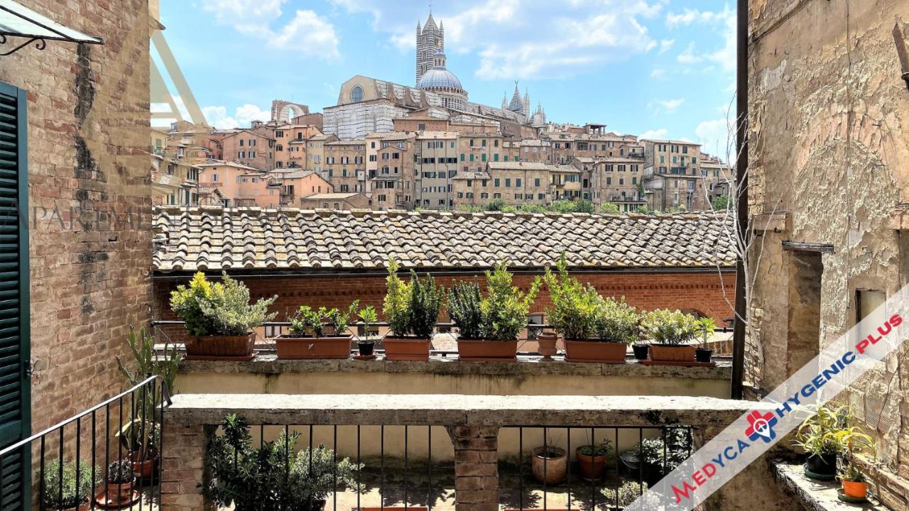 Camporegio 31- In Centro Con Vista Sul Duomo Siena Exterior foto