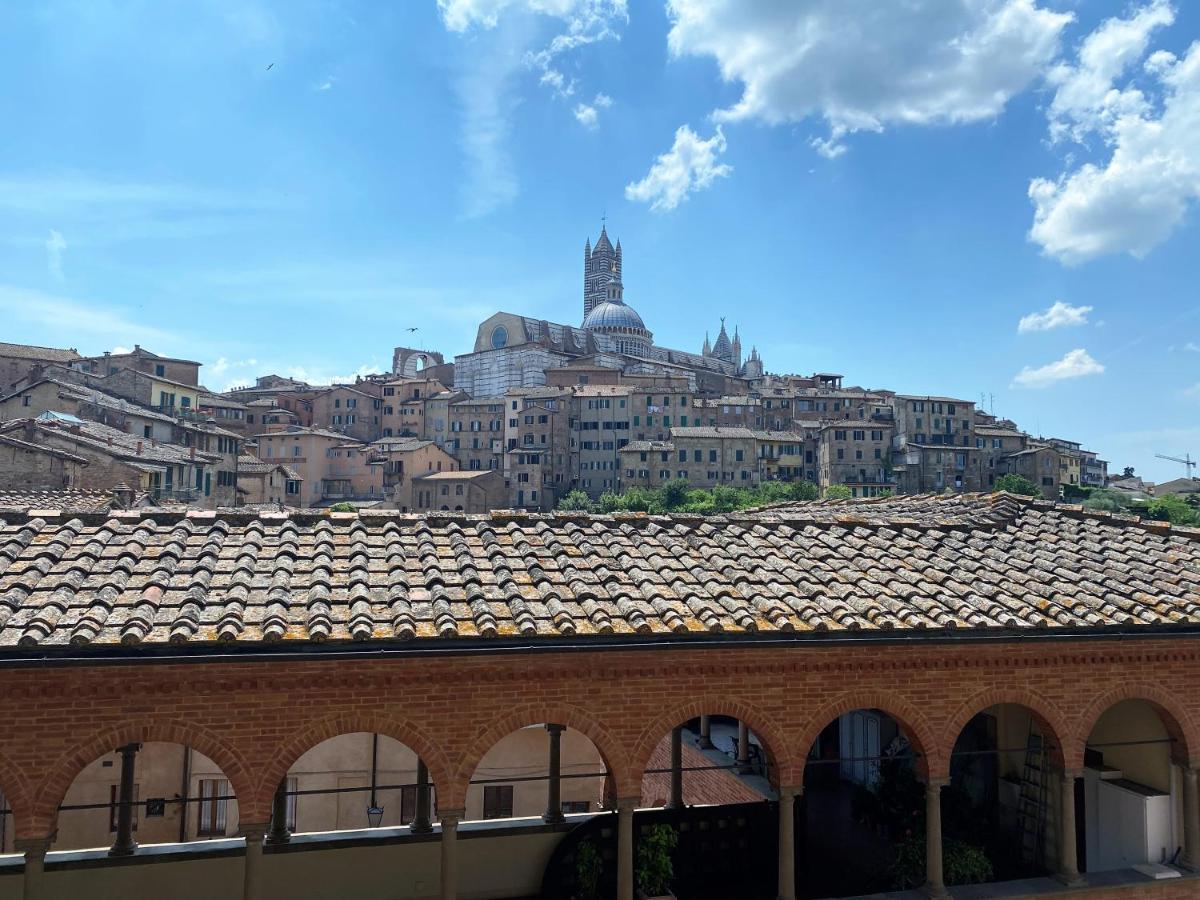 Camporegio 31- In Centro Con Vista Sul Duomo Siena Exterior foto